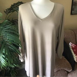 Susan Graver v-neck pullover stretch top